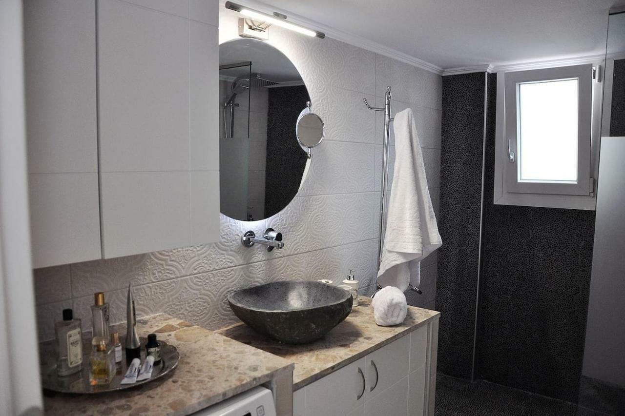 Unique Flat Of Refined Luxury And Splendid Views. Lägenhet Kavala Exteriör bild